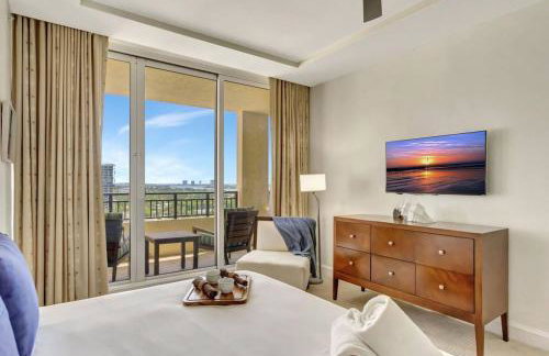 2B Beachfront condo! Pool! Games! 15 mins to PBI! - Foto 65