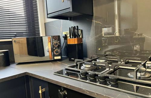 Panmure by CENTRAL SERVICED APARTMENTS - 2 Double Bedrooms - Monifieth - Sleeps 4 - Modern & Unique - Smart TV & WiFi - Fully Equipped Kitchen - Spacious & Unique - Foto 29