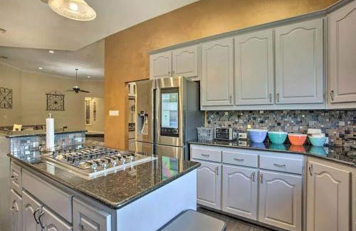 Heated Pool, Pool Table, Hot Tub, Home Theatre, Guest House, Basketball Court, Sleeps-20 - Foto 23