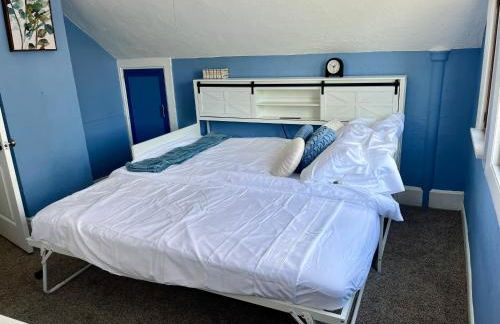 Historic Home with Farm Fresh Eggs in Denver - Foto 21