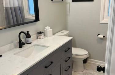 Modern Lakefront Views at Lake Hickory Haven - Foto 42