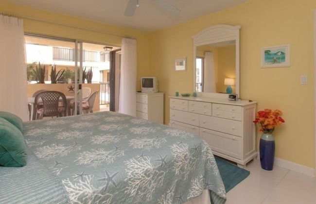 Picturesque 2 Bedroom Condo with Fabulous Ocean Views. 2 Condo by RedAwning - Foto 2