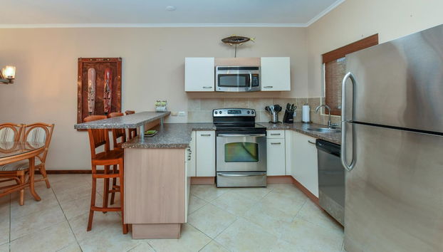 Gated Community 2br3ba Gold Coast Pools GYM - Foto 2, Habitación