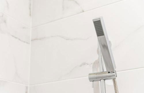 GuestReady - Seaside getaway in Porto - Photo 23