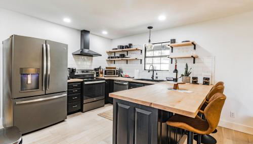 The Beaver Lake Hangar - Foto 3, stove, dishwasher, pet friendly, toaster, minibar