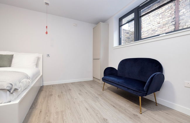 JOIVY Superior Studio near The Meadows - Photo 12