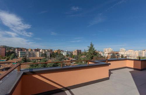 GuestHost - Bologna Hills View - Stunning Attic with Terrace - Photo 9