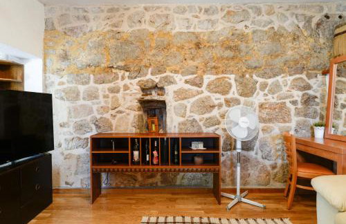 Traditional Stone House Adrian - Photo 69