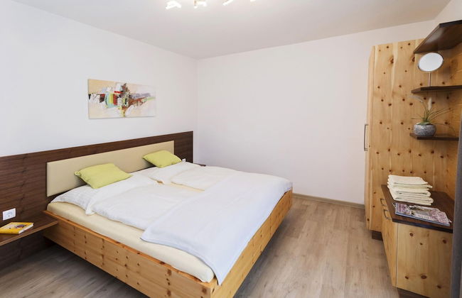 Adults Only Apartment With Pool - Photo 2