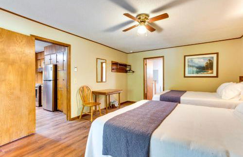 Cozy Oklahoma Retreat with Patio, Fire Pit and Grill! - Foto 9