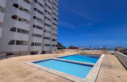 Apto com Varanda, Vista e Piscina a 50m da Praia - Foto 29