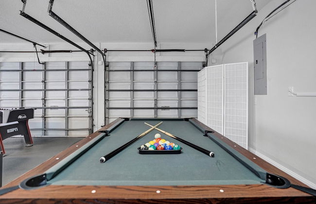 The Grand Luxe 8BR Villa w Pool and Basketball - Foto 25