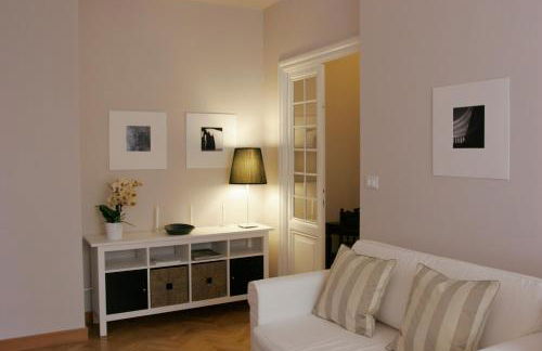 Roman Suite - Photo 20