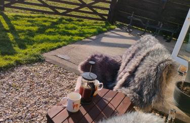 The Hideaway with hot tub - Foto 33