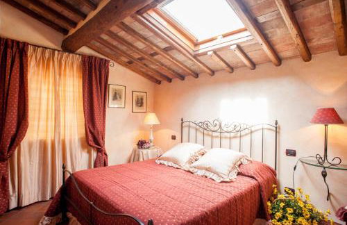 Romantic farmhouse villa Pallina to sleep 5 guests - Photo 51