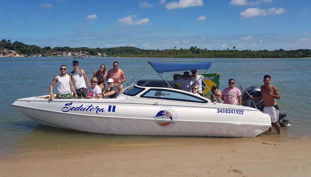 Il motoscafo dell'escursione