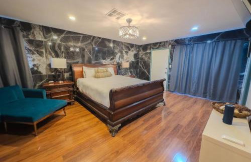 Trendy lux house near strip* Pool *hottub-Kirkland - Foto 45