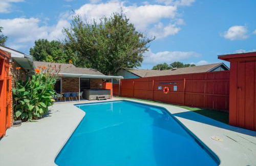 Cozy 5BR Pool House with Hot Tub Near The Lake - Foto 14