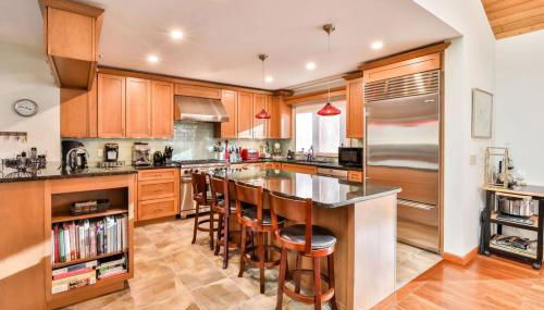 Mountain house w/ stunning views & gourmet kitchen - Foto 3