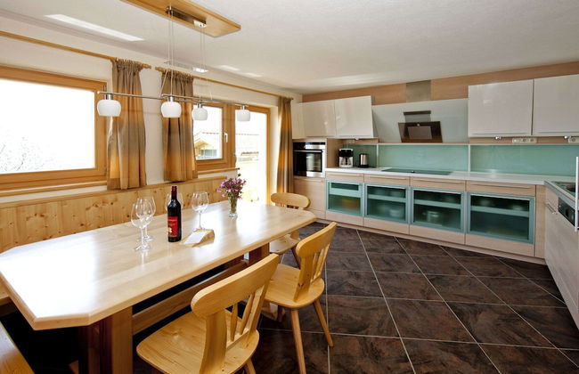 Gorgeous Chalet with Hot Tub in Tyrol - Foto 16