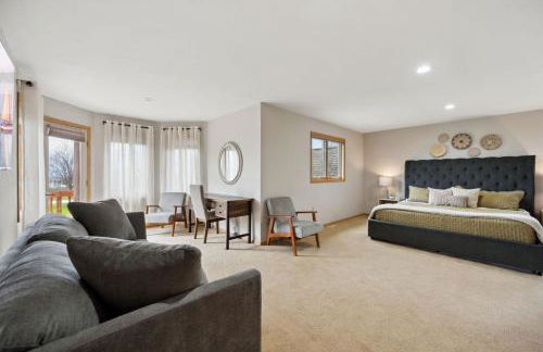 Cherry Hill - Minutes to Downtown! Hot Tub, Spacious Yard & Dogs OK! - Foto 9