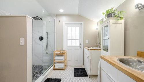 Massive 3 bedroom with large backyard - Foto 5