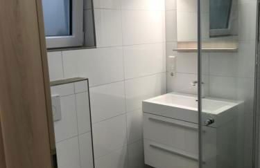 Einliegerwohnung mit Terrasse - Foto 2