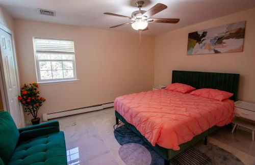 Huge Pocono Dreamhouse 4 bedrooms 12 guests - Foto 17