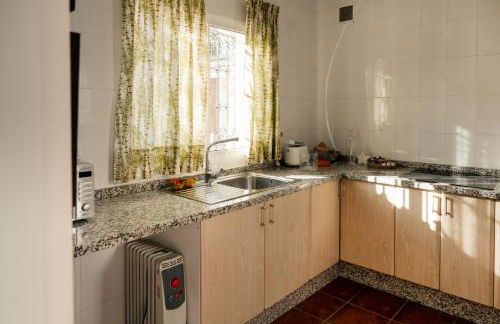 Agradable casa con jardín privado - Photo 13