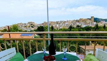 Comfort, parcheggio e vista su Tricarico in Basilicata, Io Sono Qui - Foto 4