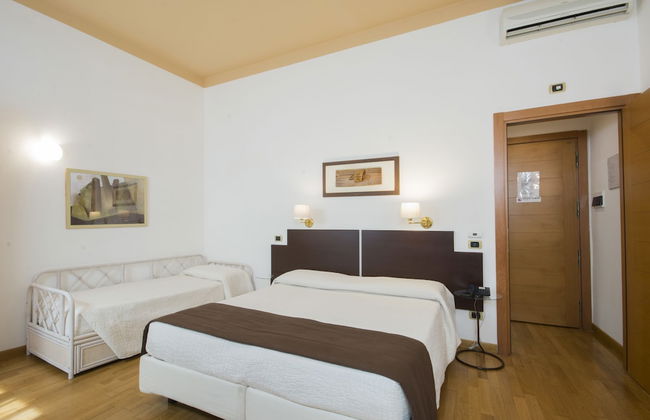 Piazza Paradiso Accomodation - Foto 34