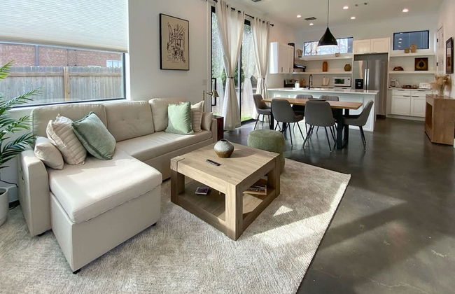 Modern Home Near the University of Texas - Foto 1