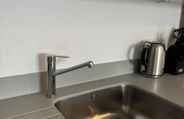 Bright, Modern Apartment with Great Views - Foto 8