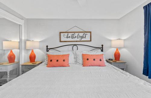 Beachside Condo w Stunning Lake Views - Foto 23