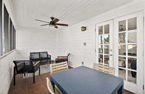 Private Uptown Flat - Walk to Nights of Lights! - Foto 21