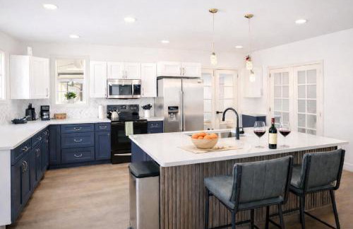 5 Bedroom Home Sleeps 10, Avondale Jacksonville, Ping Pong, Screened Porch, Parking - Foto 3