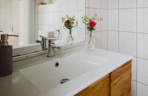 Charmanter Altbau zwischen Altstadt und Klinikum mit Parkplatz - Foto 8