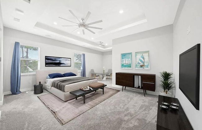 Stunning Luxury Mediterranean-style Private Oasis! - Foto 8