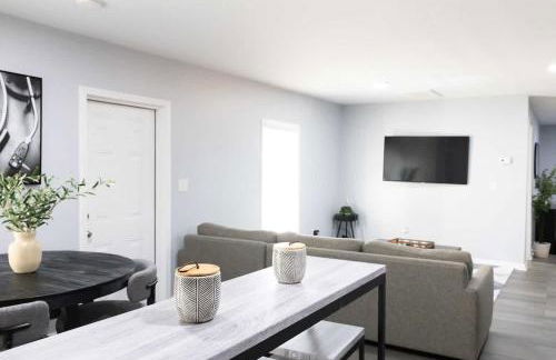 5 Min to Elon - In Unit Washer and Dryer - Fast Wi-Fi - Foto 8