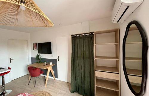 Jasmin Roanne centre-ville - Parking & Clim - Foto 12