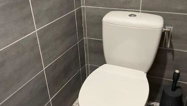 T2 PARFAITEMENT SITUÉ AU PIED DE LA CATHÉDRALE - Foto 4