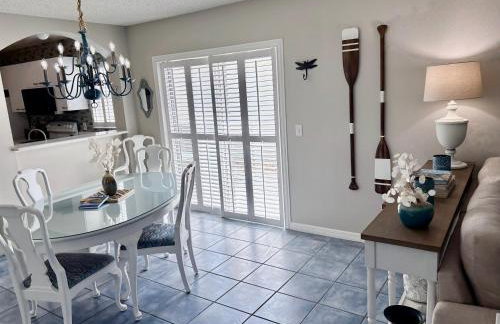 Heart of The Villages, Near Sumter Landing! 2BR-2BA New Golf Cart-Guest IDs included! - Foto 20