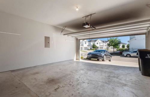 Open Kitchen - Covered Patio - Community Pool - Foto 17