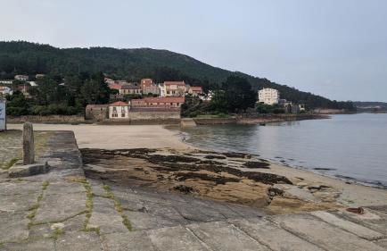 Muros sobre el puerto - Photo 30