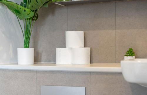 Luxury 3 bedroom with 2 bath at Plaistow opposite of station - Foto 33