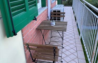 The Captain Apartments Marina next to Verbella Leonardo Academy MXP - Photo 16