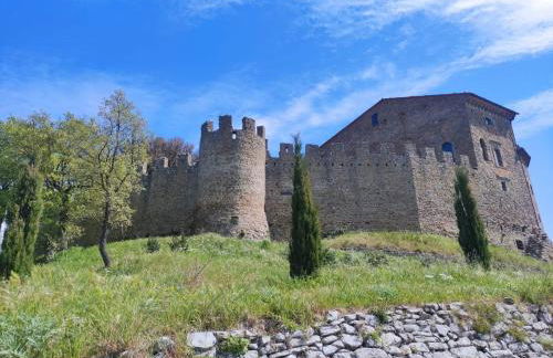 Private Stone Cottage with Starlink & Lake View - Foto 41
