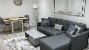 Stylish City Retreat with Views & Court Yard - Foto 2