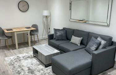 Stylish City Retreat with Views & Court Yard - Foto 2