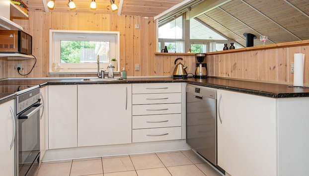 8 Person Holiday Home in Oksbol - Foto 5, Cocina privada